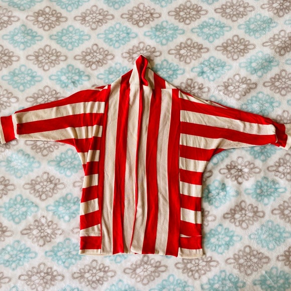 ❌ SOLD ❌ Half sleeve cardigan - Picture 1 of 5